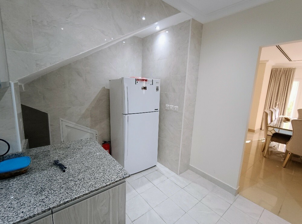 3bhk+1 compound Villa @ muraikh - 3