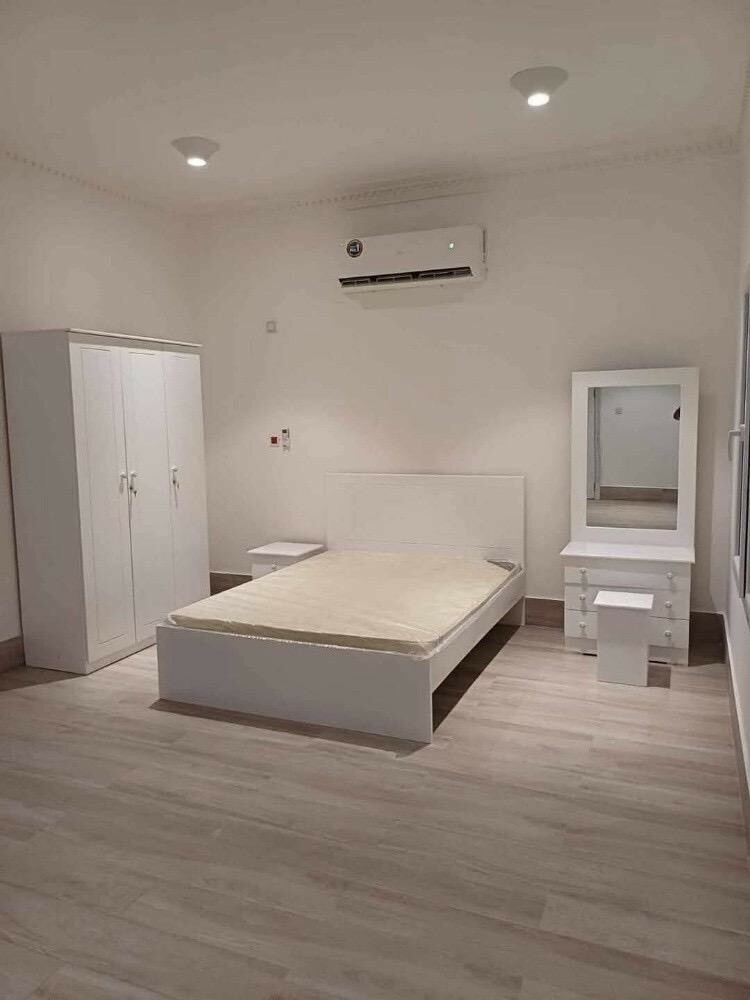 AL HARFA SHOWROOM - 27