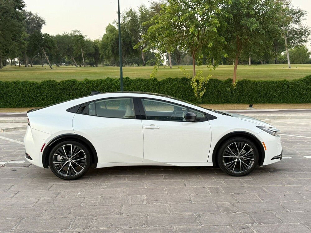 toyota prius 2024 - 9