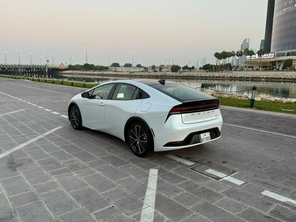 toyota prius 2024 - 11