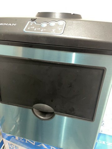 ice maker  - 1