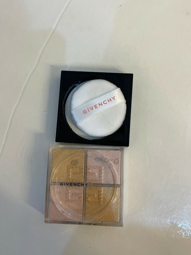 authentic makeup - 15