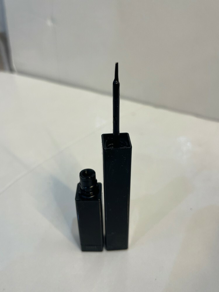 authentic makeup - 21