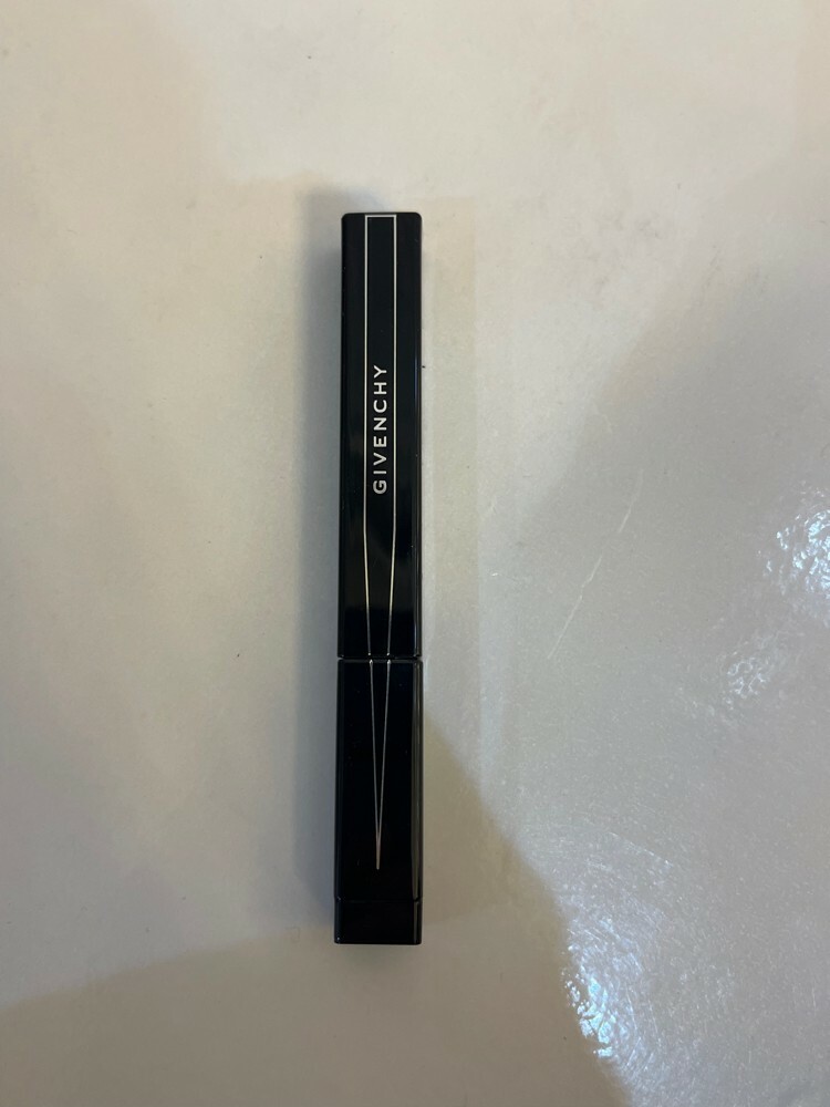 authentic makeup - 22