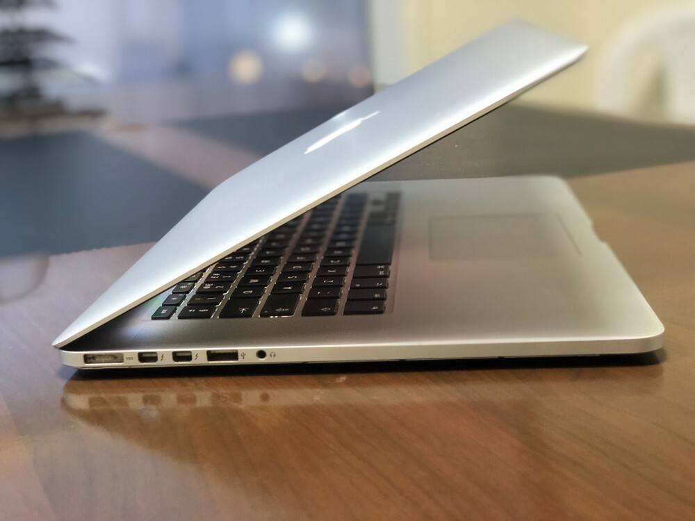MacBook Pro core i7 15.4’inch - 3