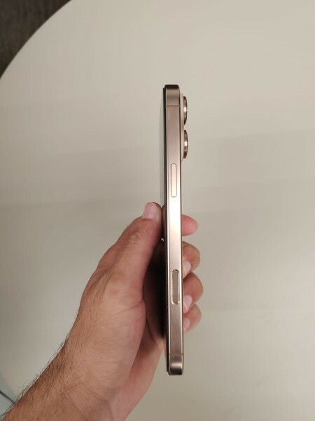 Iphone 16 pro max - 4
