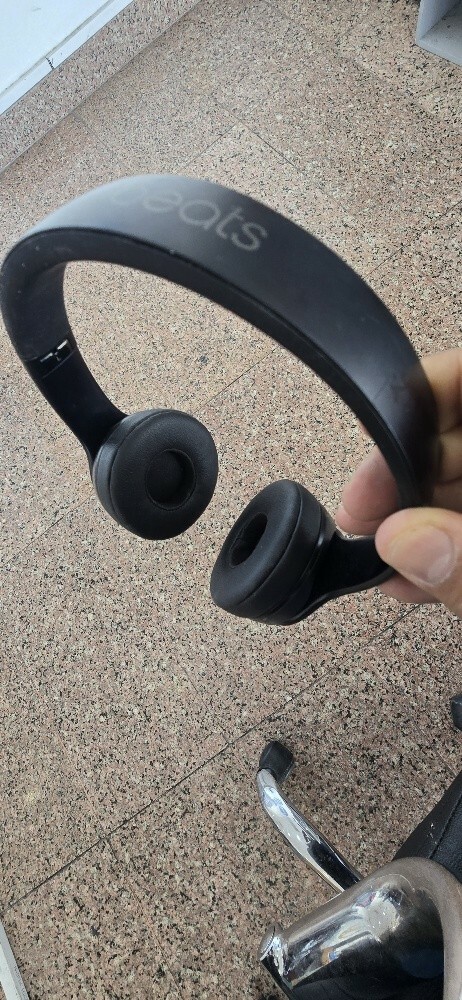 Original Beats Wireless - 1