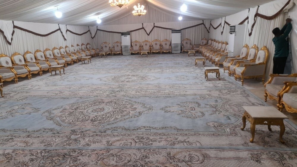 Chairs, tents, sofas, carpets - 3
