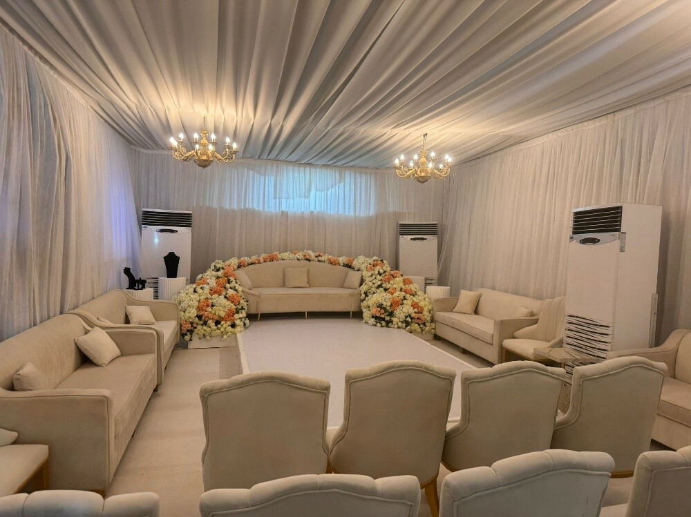 Chairs, tents, sofas, carpets - 12