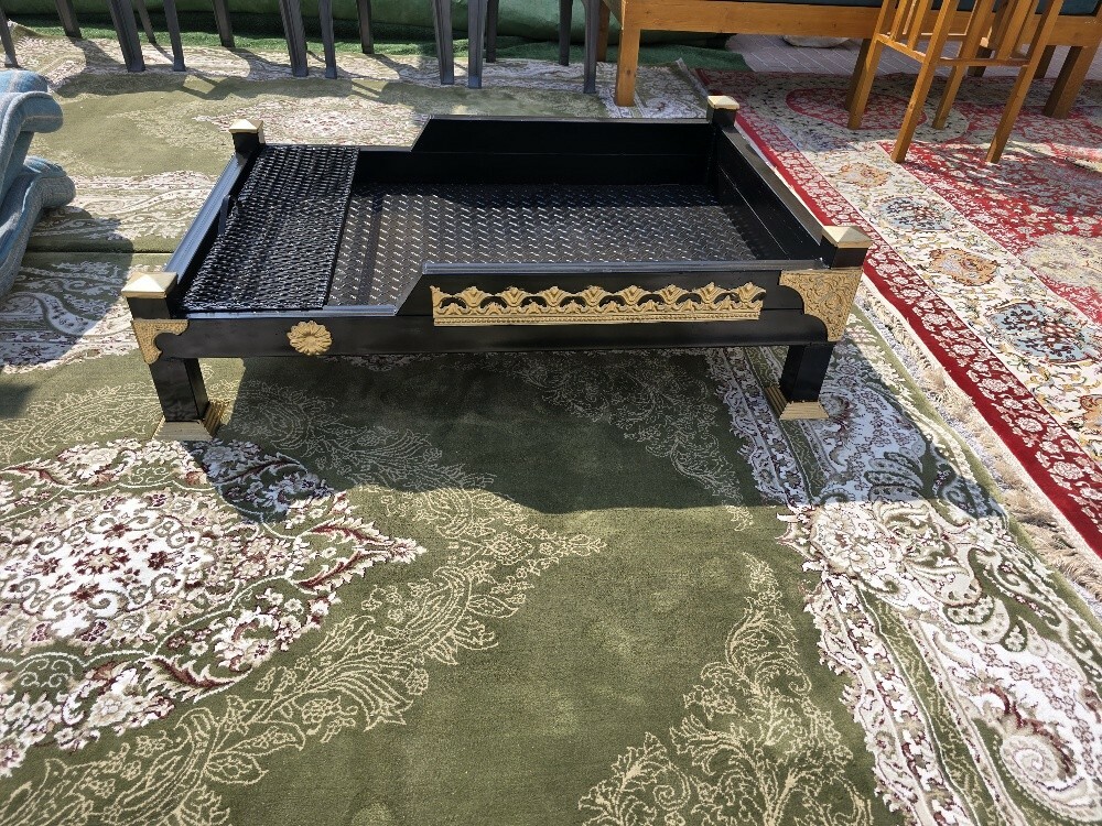 يقف - 2