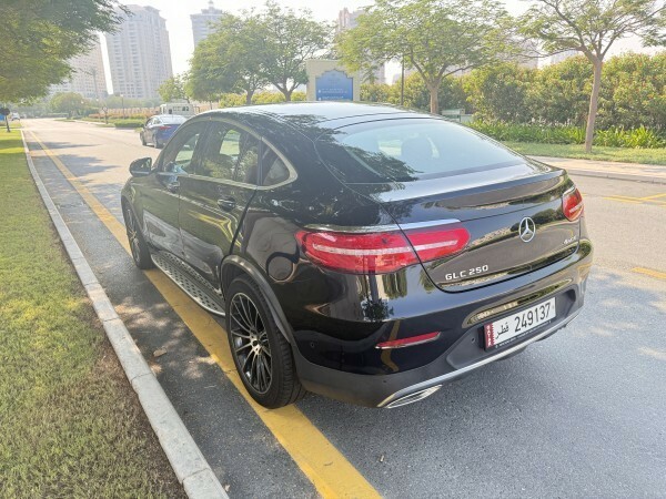 2018 Mercedes GLC 250 AMG Package - 3