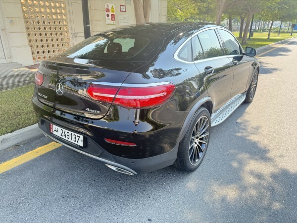 2018 Mercedes GLC 250 AMG Package - 4