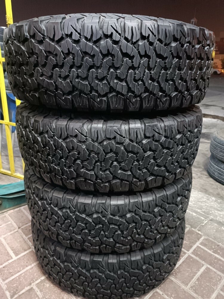 265/70/17 "BF Goodrich tyre made - 3
