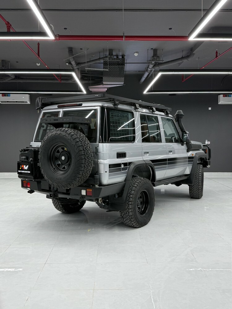 Toyota LC Hardtop - 2024 — photo 4 for sale in Qatar