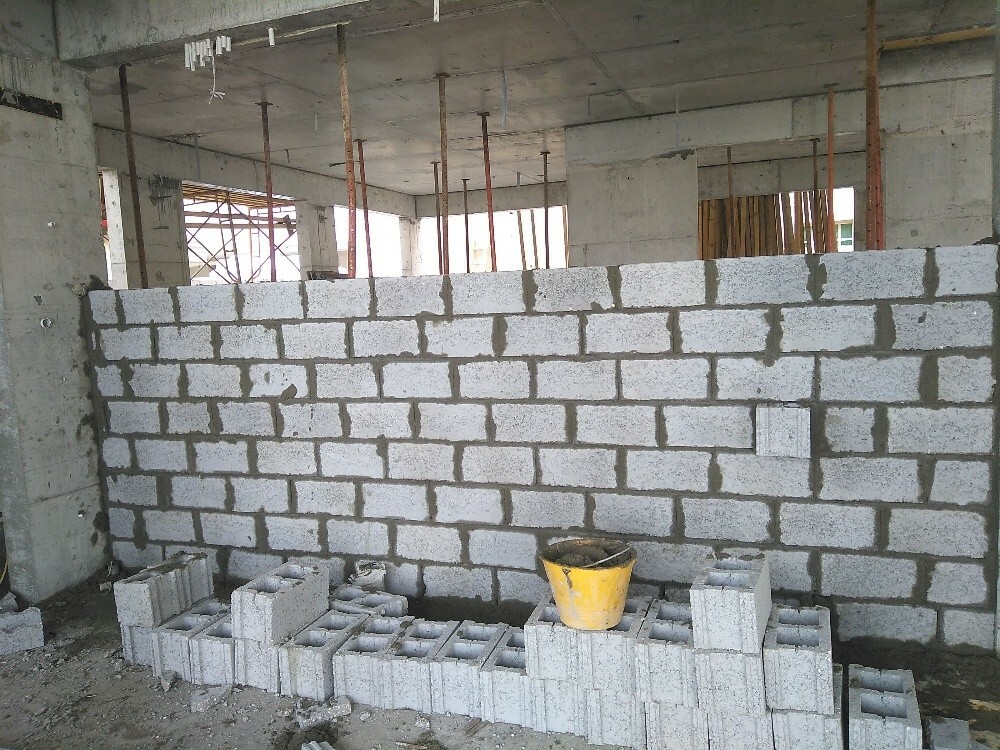 bricklayer - 1