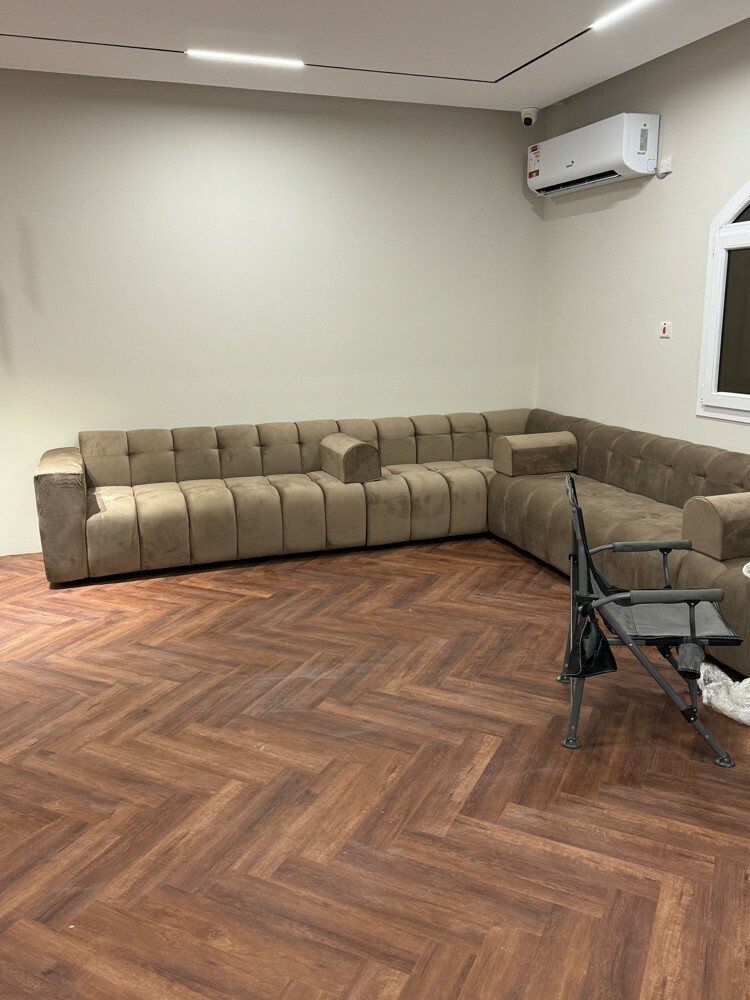 Brand new sofas for sell QR 400 - 9