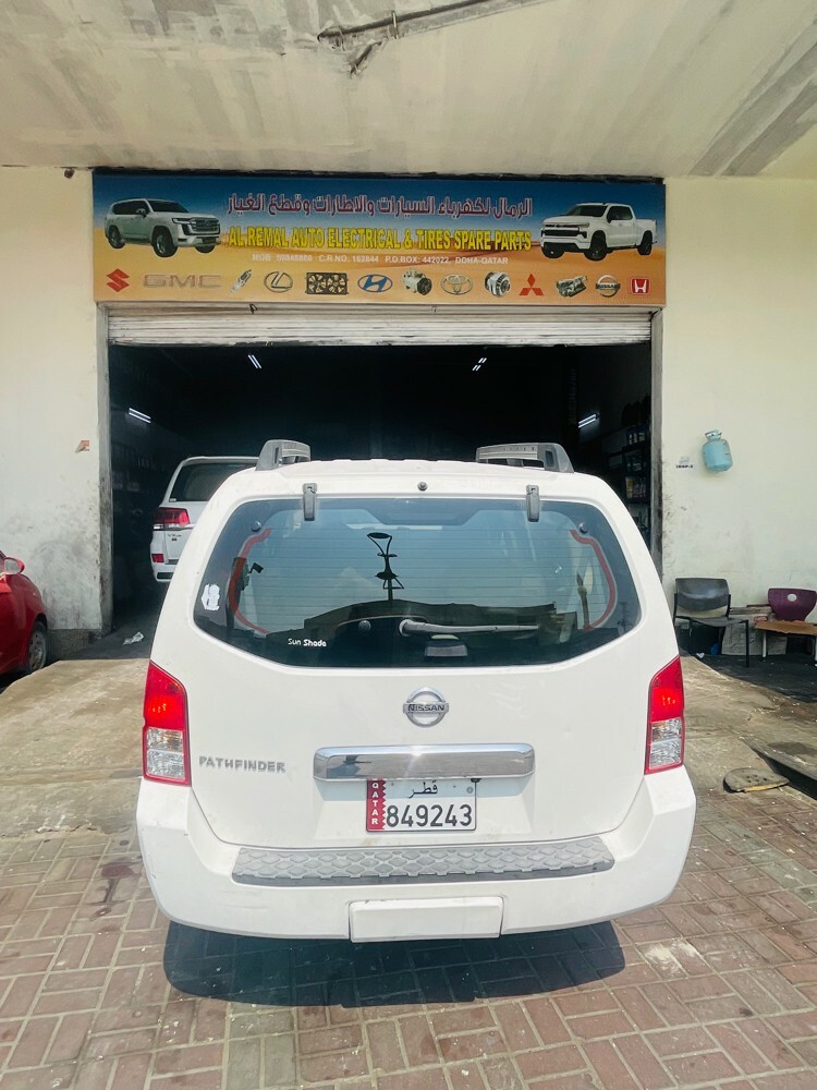 نيسان باثفايندر - 1