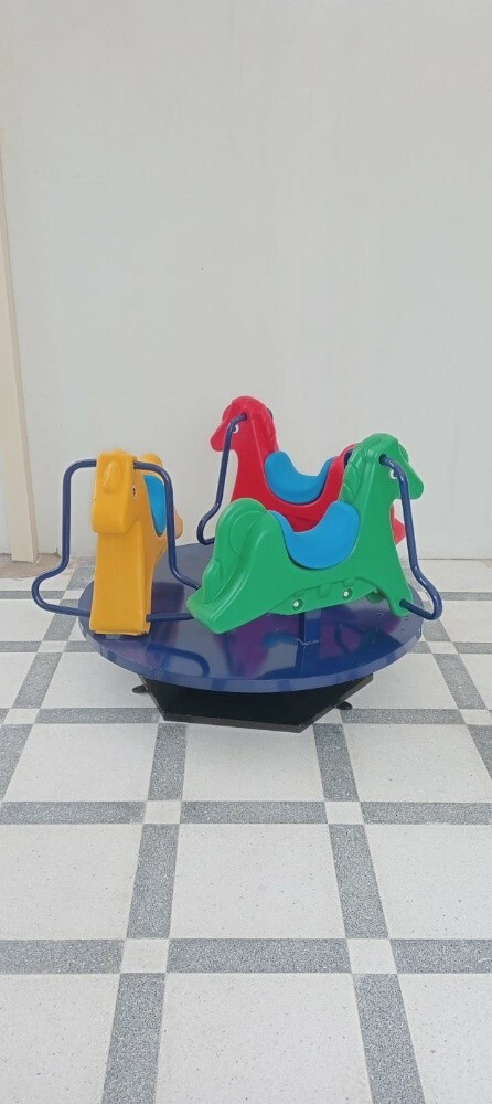 merry go round - 2