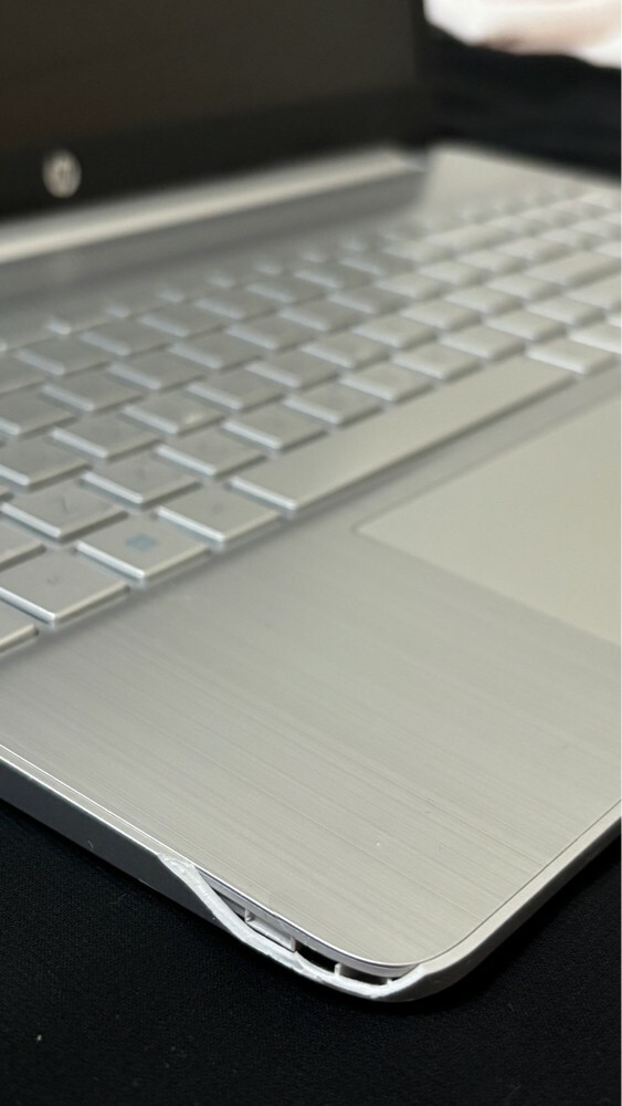 hp laptop  - 4
