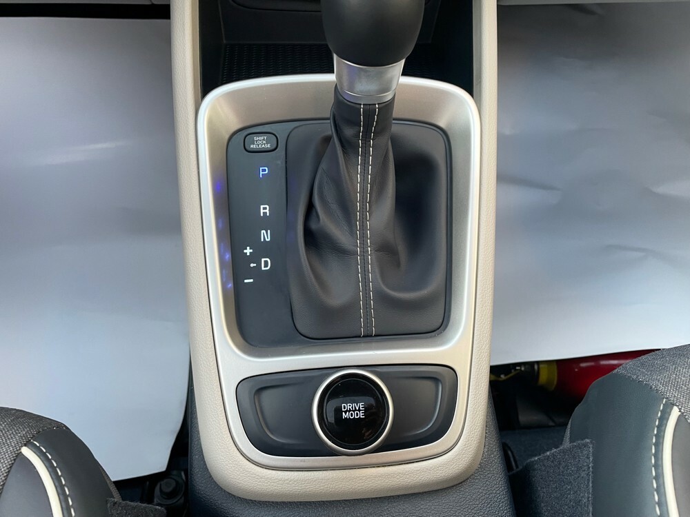 Hyundai Venue 2024 Turbo — photo 14 for sale in Qatar