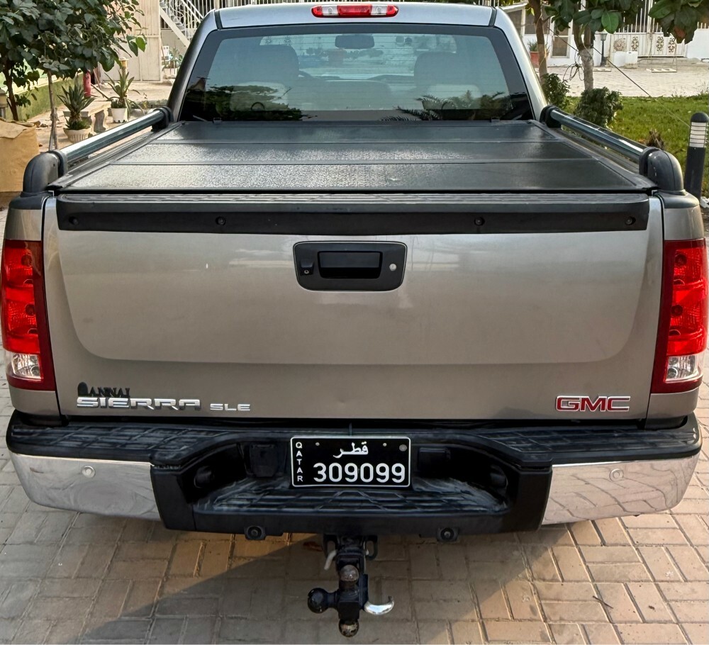 GMC Sierra pickup 2012 - 3