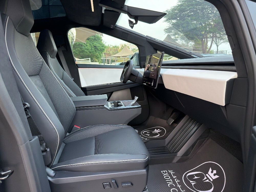 Tesla Cybertruck Foundation 2024 — photo 5 for sale in Qatar