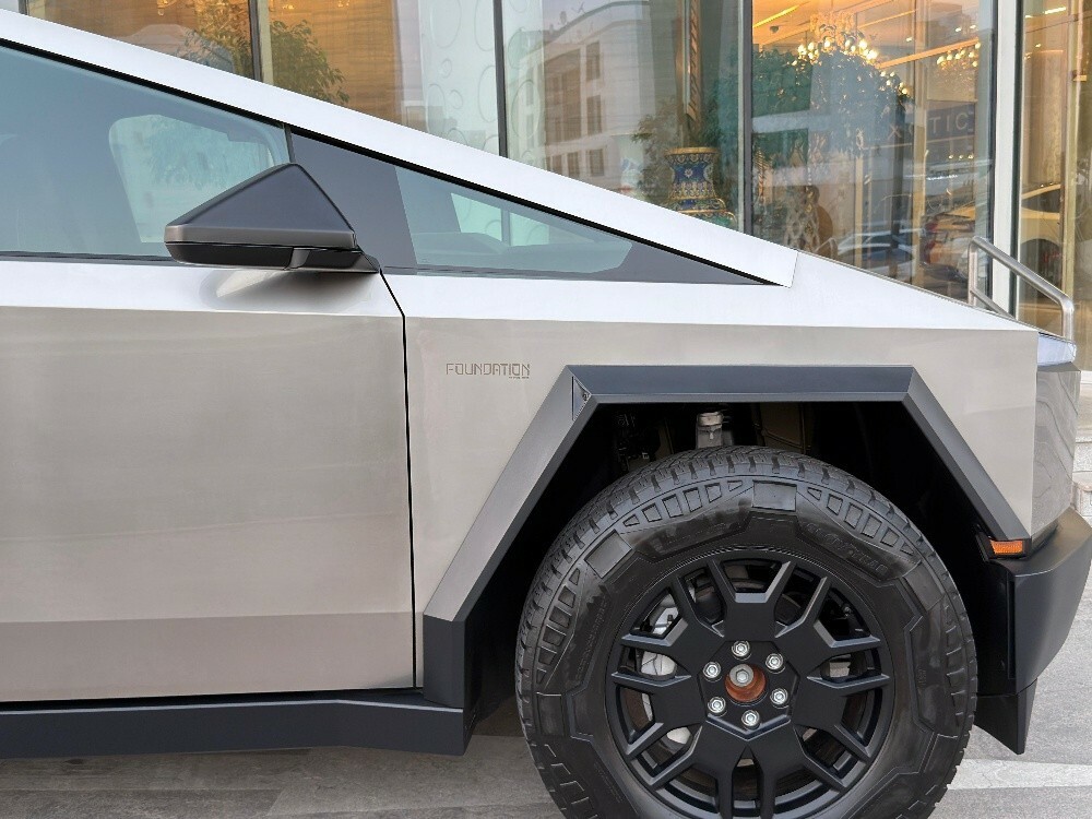 Tesla Cybertruck Foundation 2024 — photo 9 for sale in Qatar