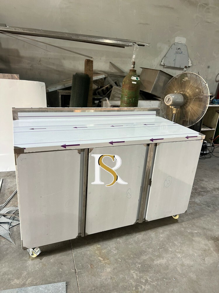 Cabinet  - 6