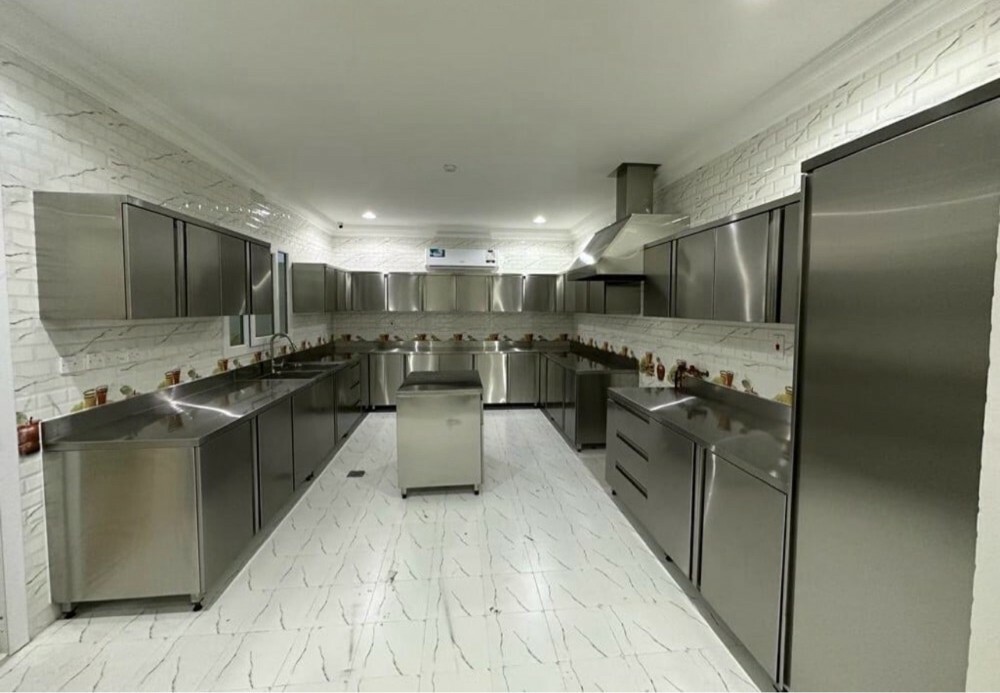 Full kitchen  - 6
