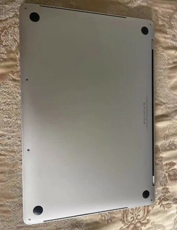 Apple MacBook Pro 2017, 15inch - 3