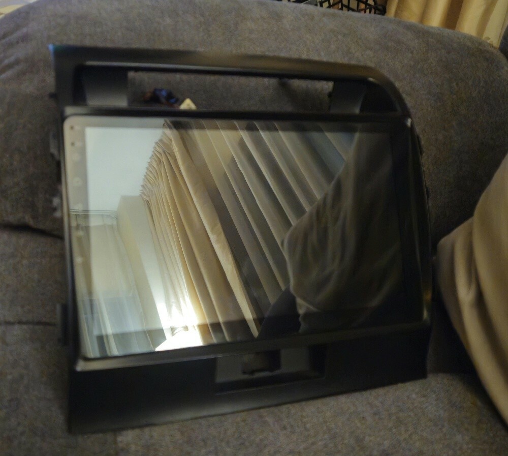 land cruiser 2008-2015  screen - 3