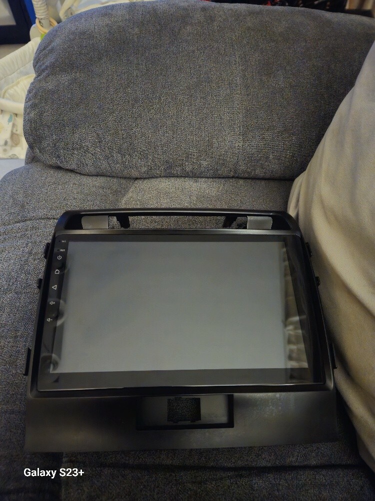 land cruiser 2008-2015  screen - 1