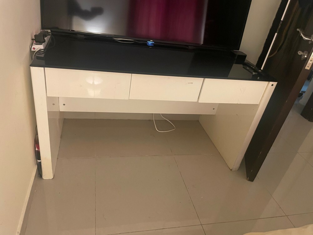 desk white wooden + glass + chair - 2