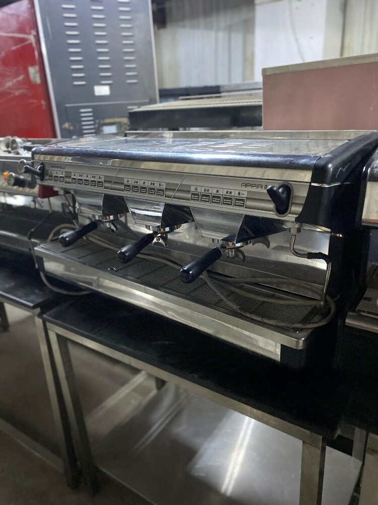 coffe machine 3 groupe - 1