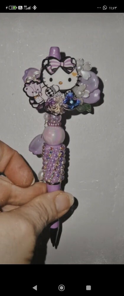 Keyrings, pens, and car keychains - 5