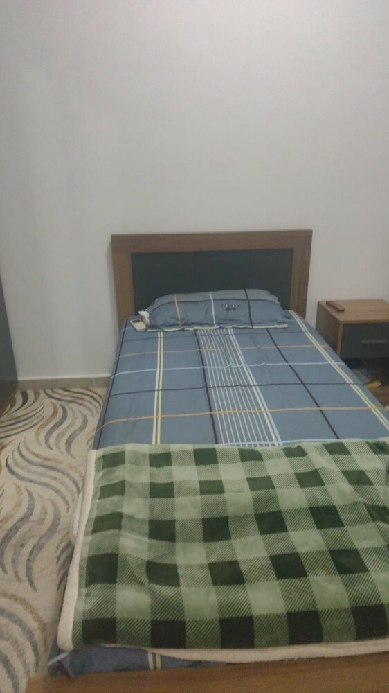 single bed with Mattress - 1