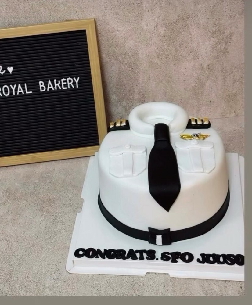 customized cake - 22