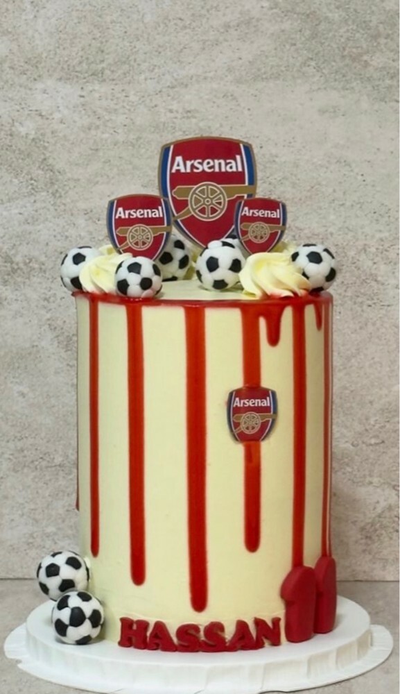customized cake - 9