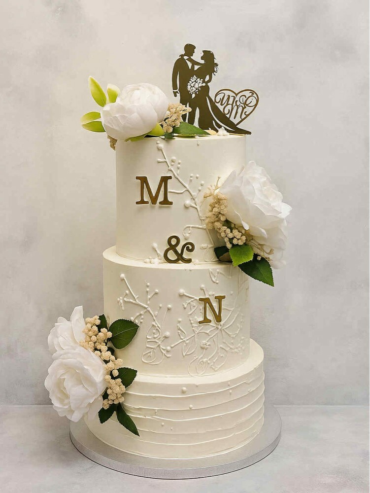 customized cake - 1