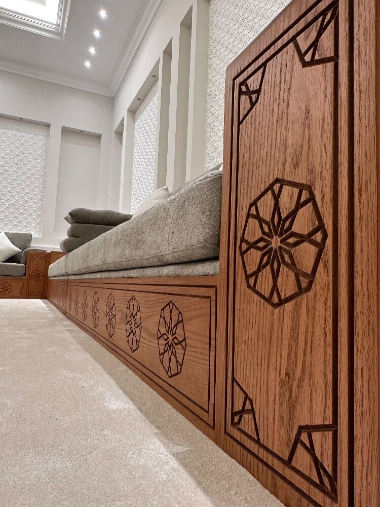 Arabic-style majlis sofa. - 11