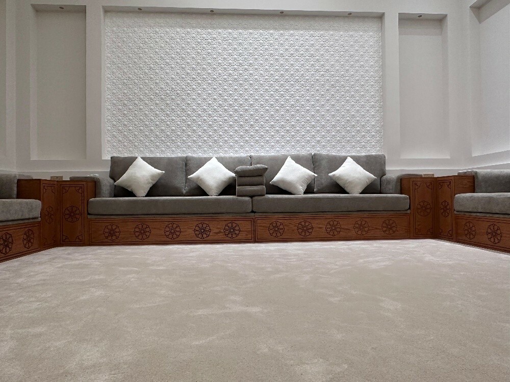 Arabic-style majlis sofa. - 10