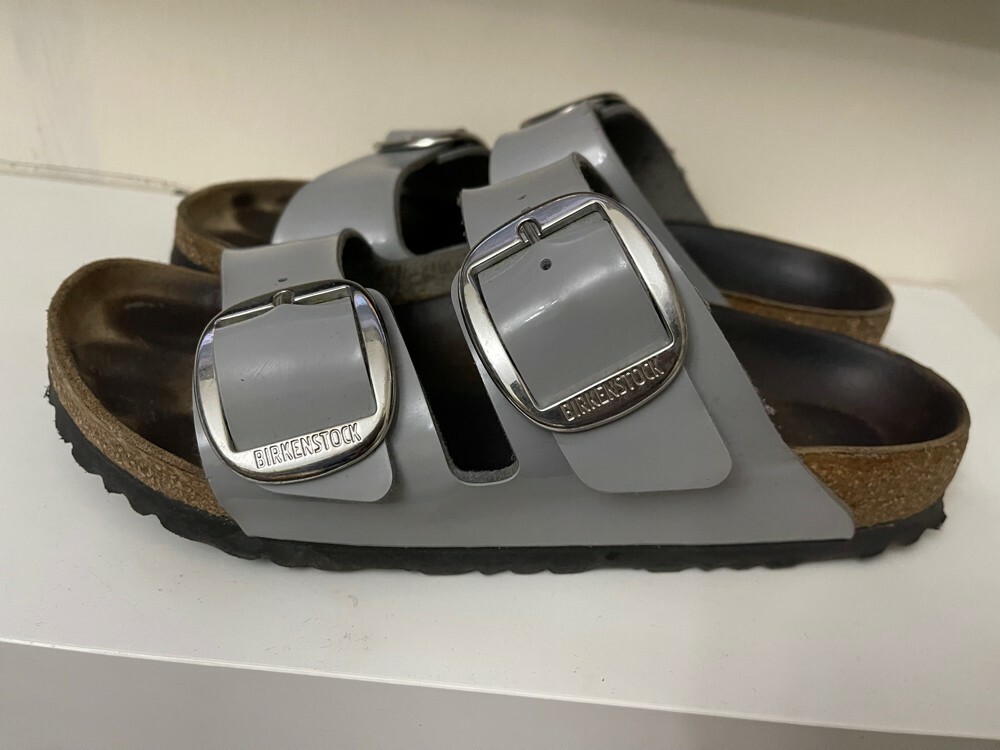 take all for only 300 Birkenstock - 1