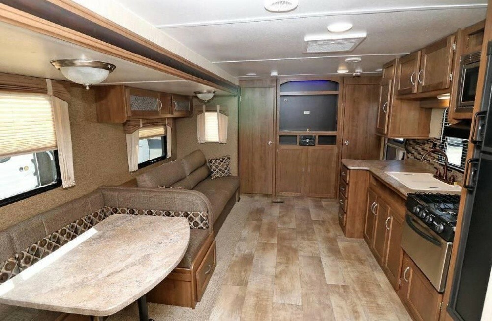 American Caravan - 4