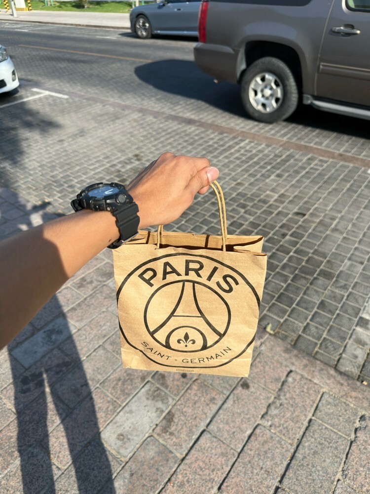 Hakimi signed PSG jersey - 3