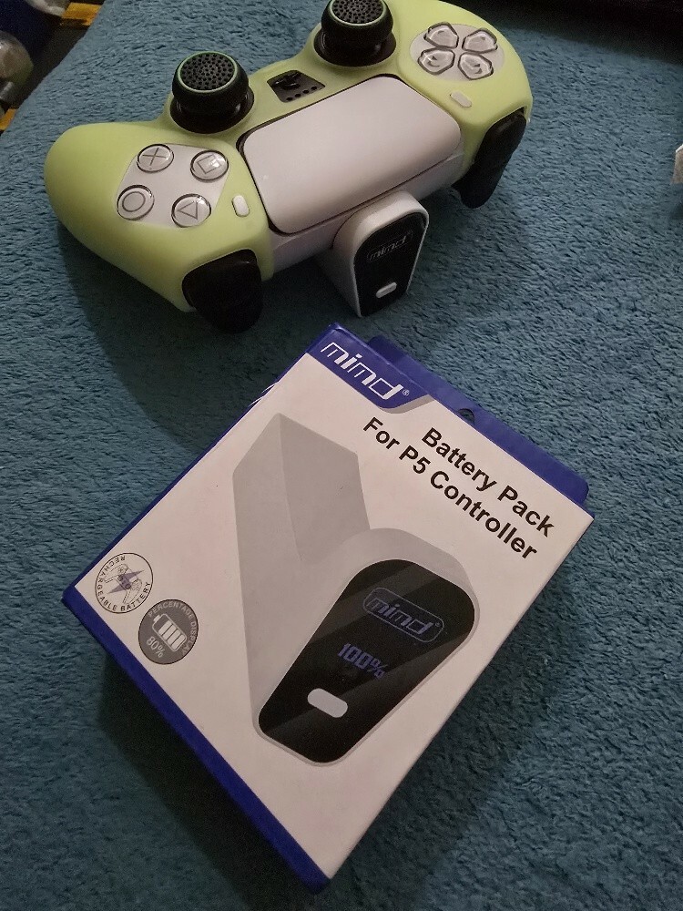 PlayStation 5 Controller Charging - 2