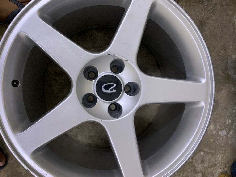 mustang rim - 2