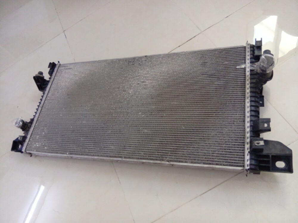 Lincoln navigator 2018 radiator - 2
