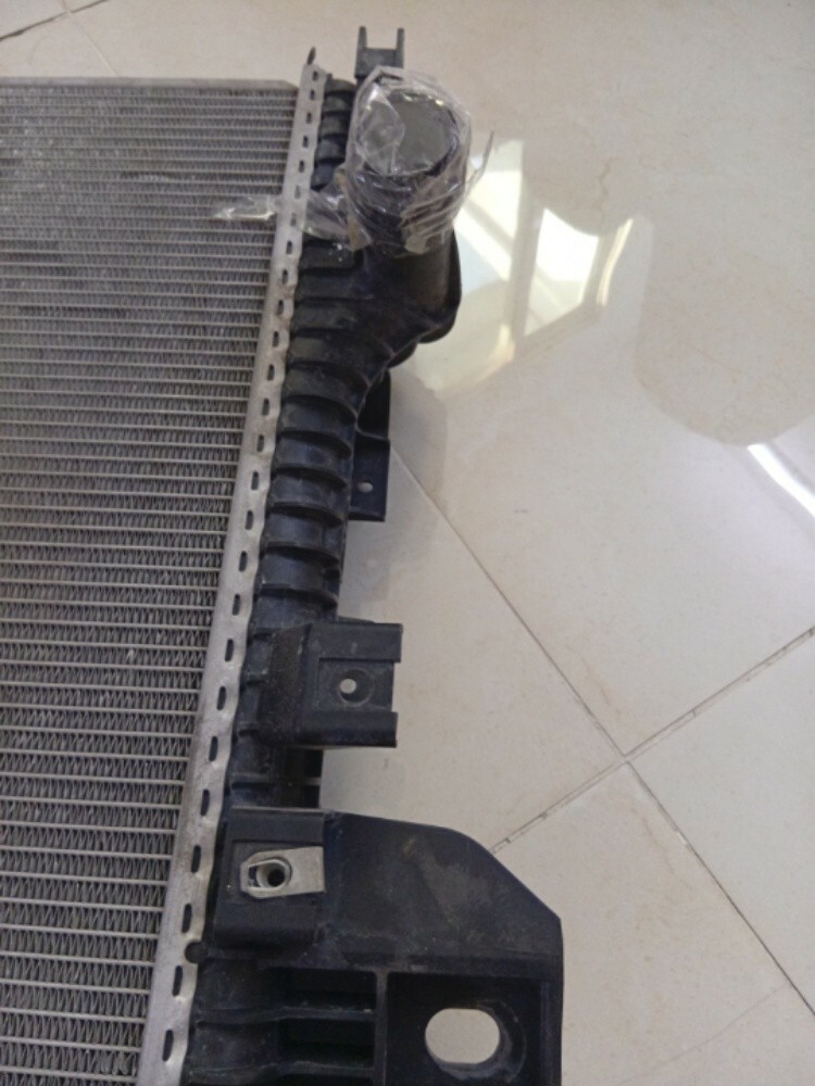 Lincoln navigator 2018 radiator - 3