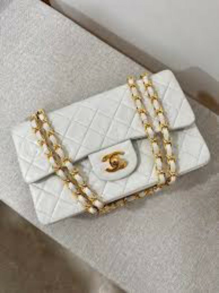 CHANEL..... - 5