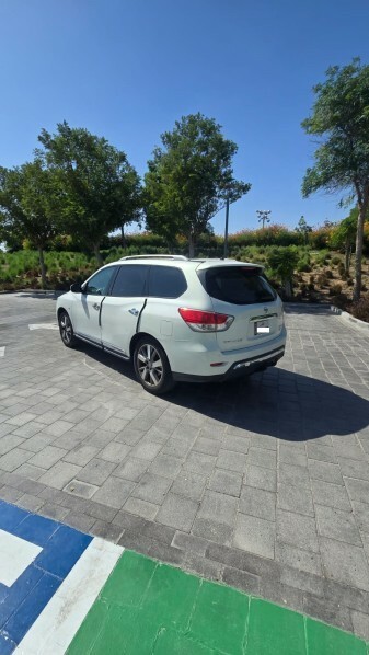 Nissan Pathfinder SV 2013 Pearl - 7